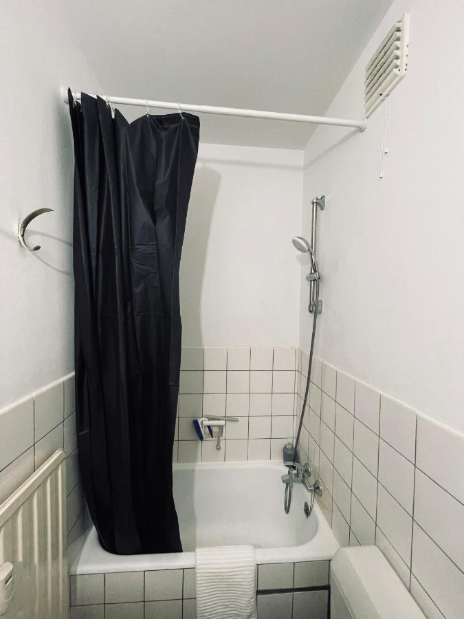 Cozy Studio Near Center Apartamento Bruselas Exterior foto