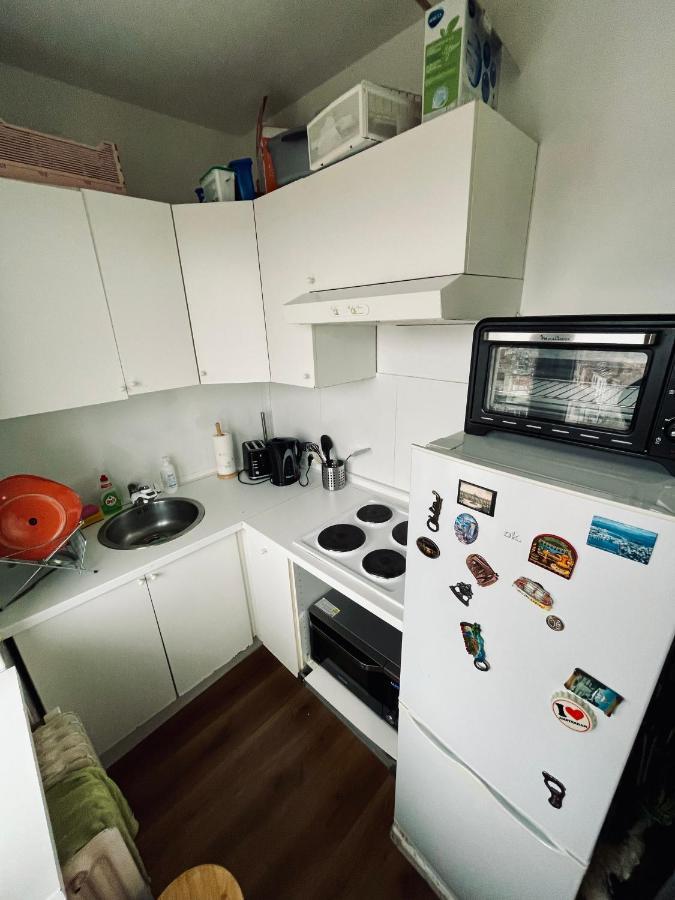 Cozy Studio Near Center Apartamento Bruselas Exterior foto