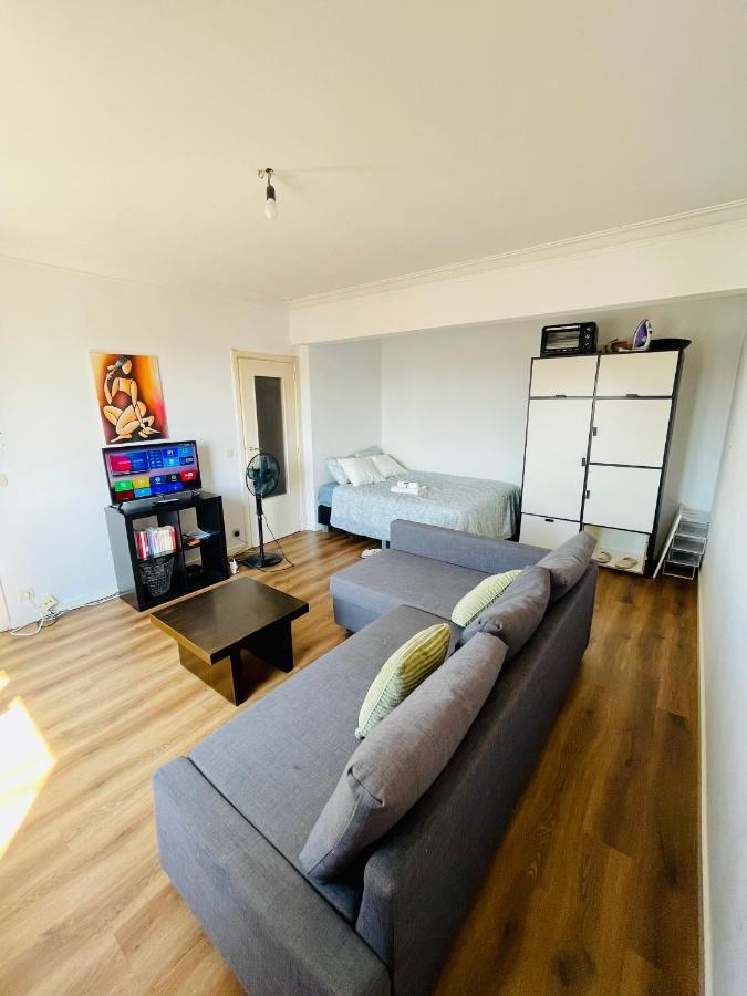 Cozy Studio Near Center Apartamento Bruselas Exterior foto